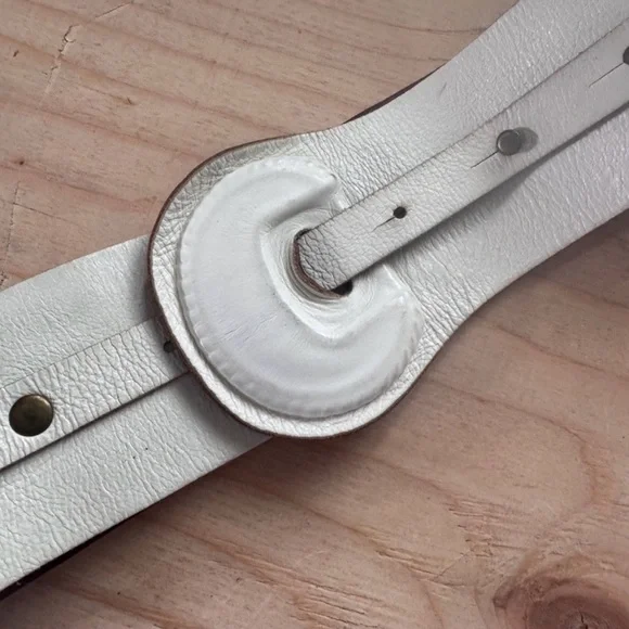 Vintage Boho Wide White Leather Belt - Picture 2 of 8